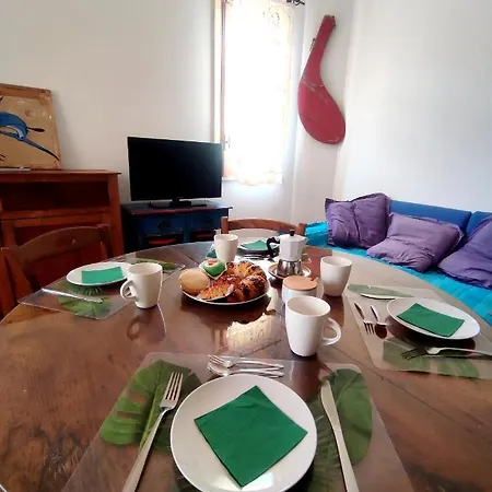 La Casa Dei Pesci Dipinti * Castelluzzo